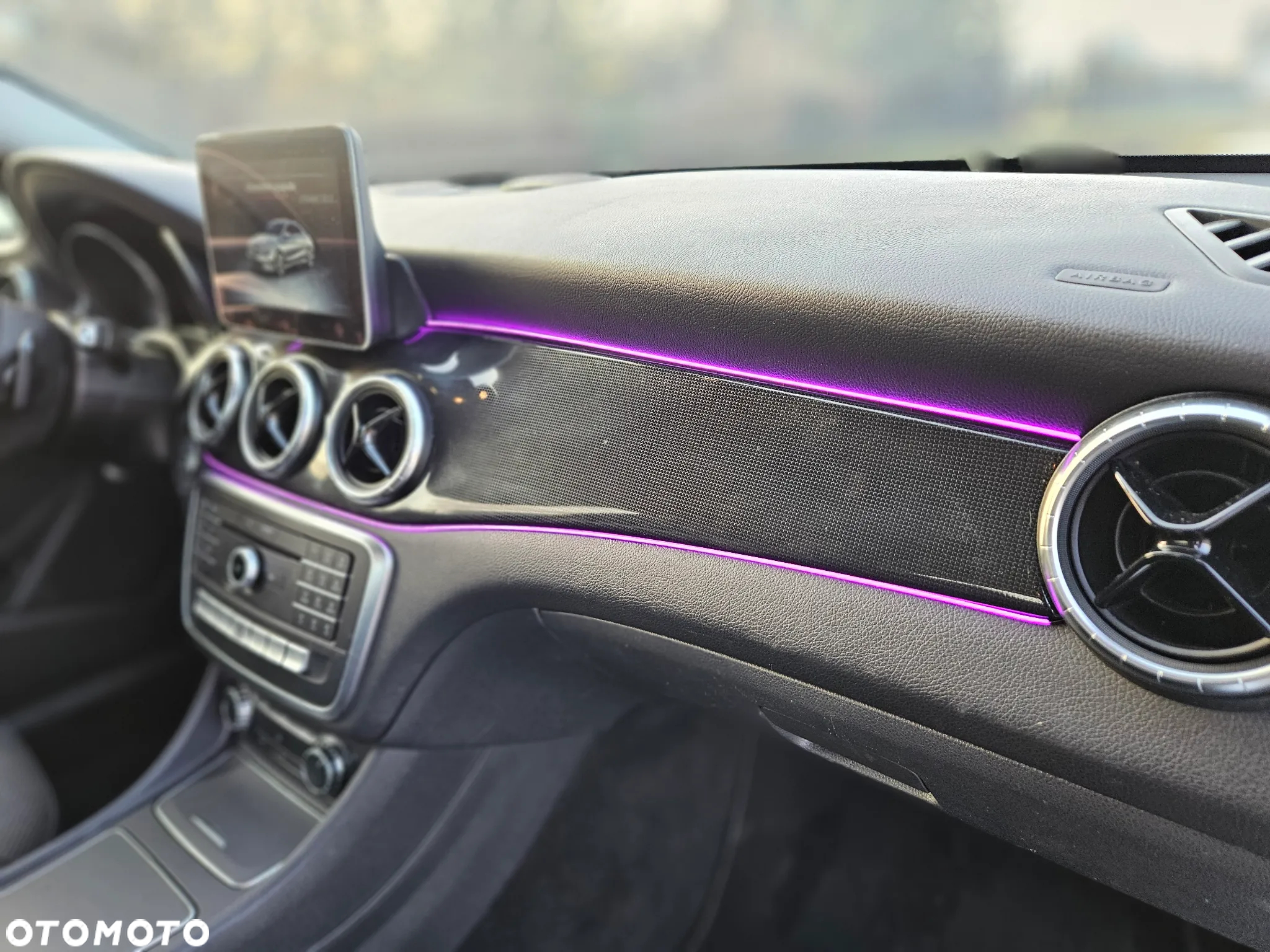 Mercedes-Benz CLA 180 7G-DCT Urban - 31
