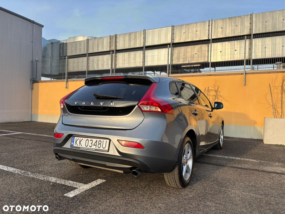 Volvo V40 T3 Drive-E Momentum - 7