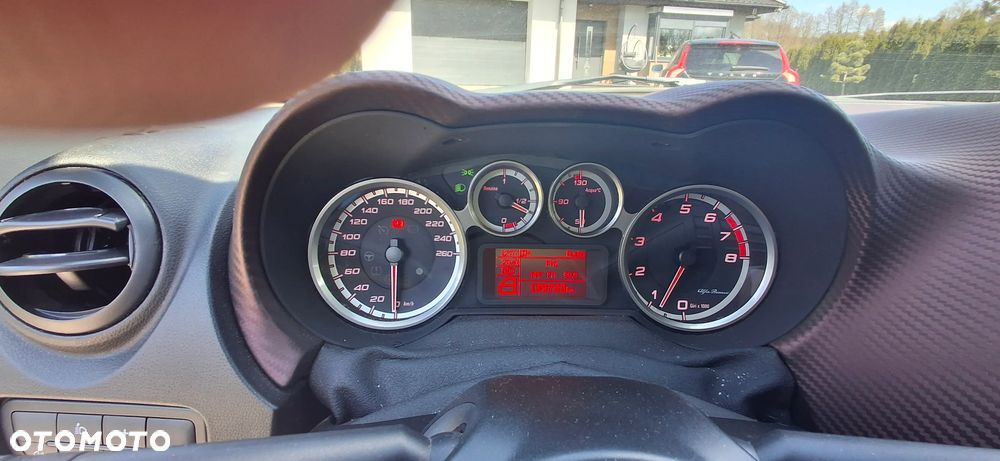 Alfa Romeo Mito 1.4 16V - 10