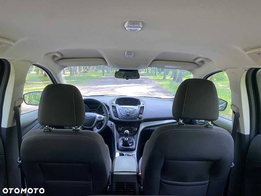 Ford Kuga 1.5 EcoBoost 2x4 Business Edition - 29