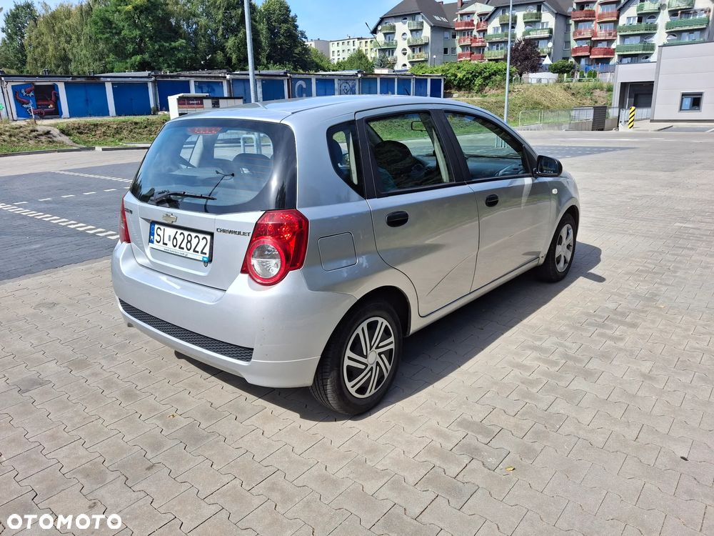 Chevrolet Aveo - 16