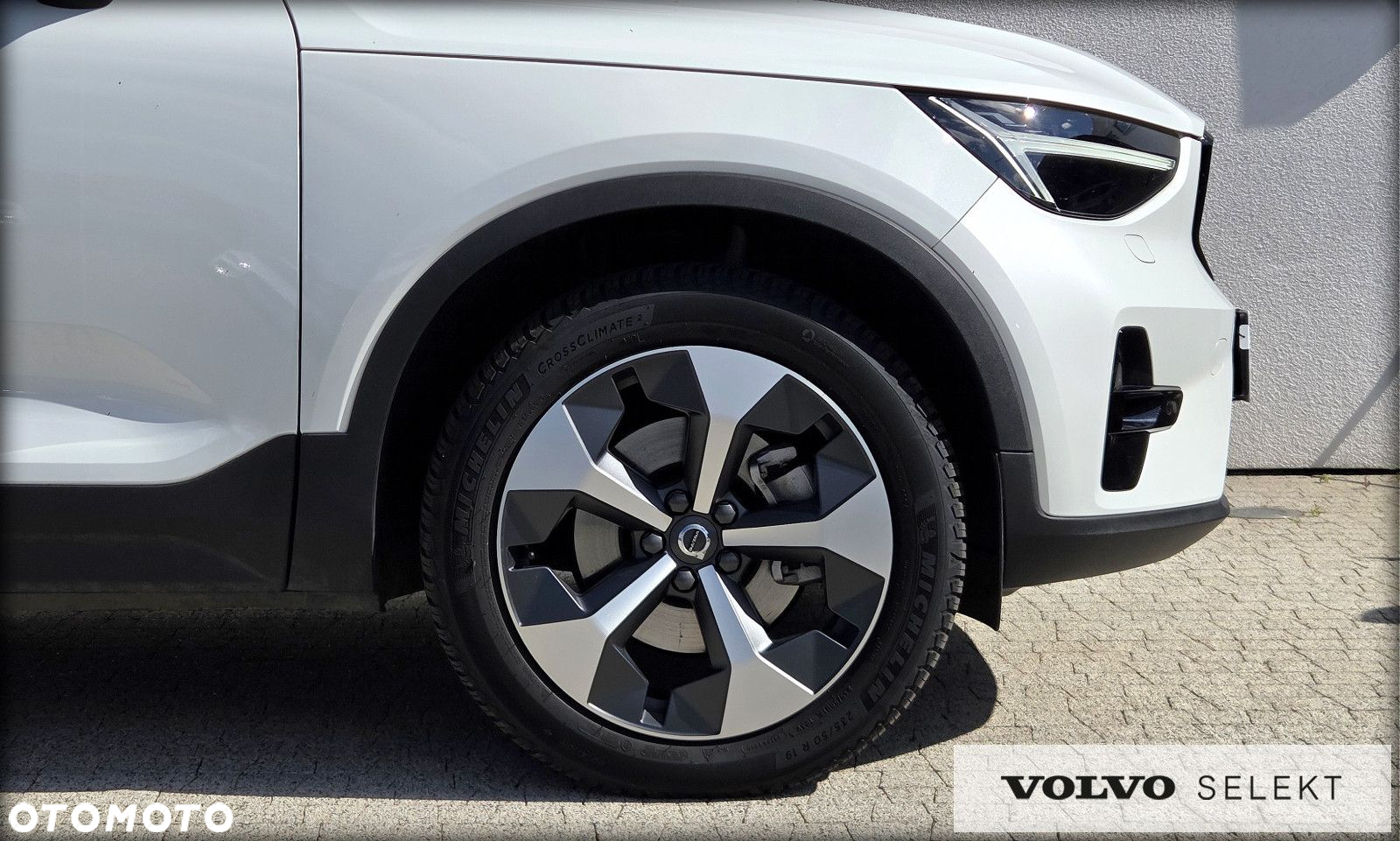 Volvo XC 40 B3 Plus Dark - 10