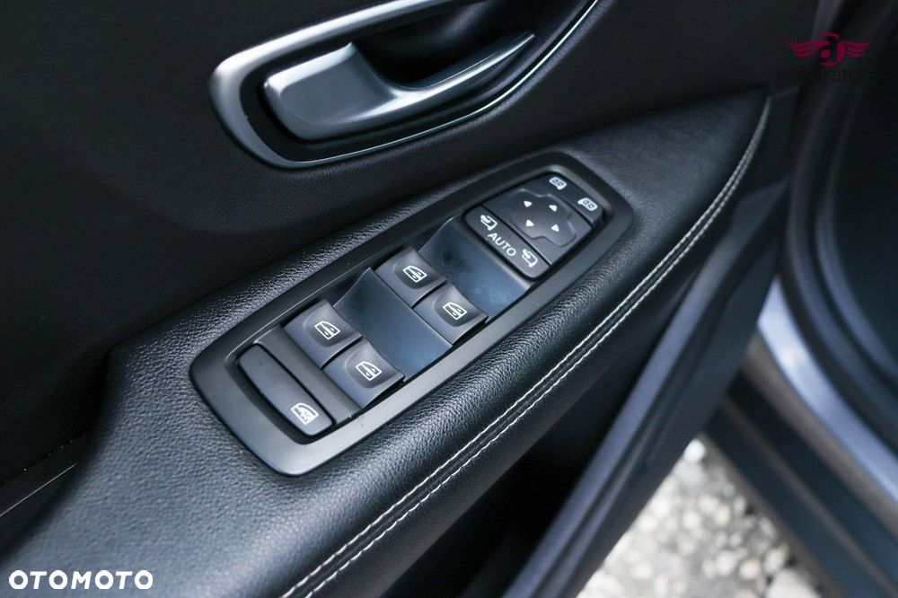 Renault Grand Scenic - 34