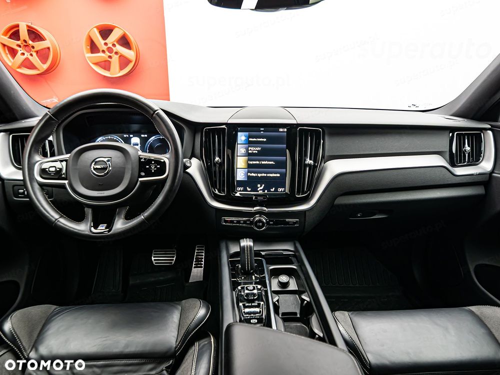 Volvo XC 60 B4 D AWD R-Design - 12