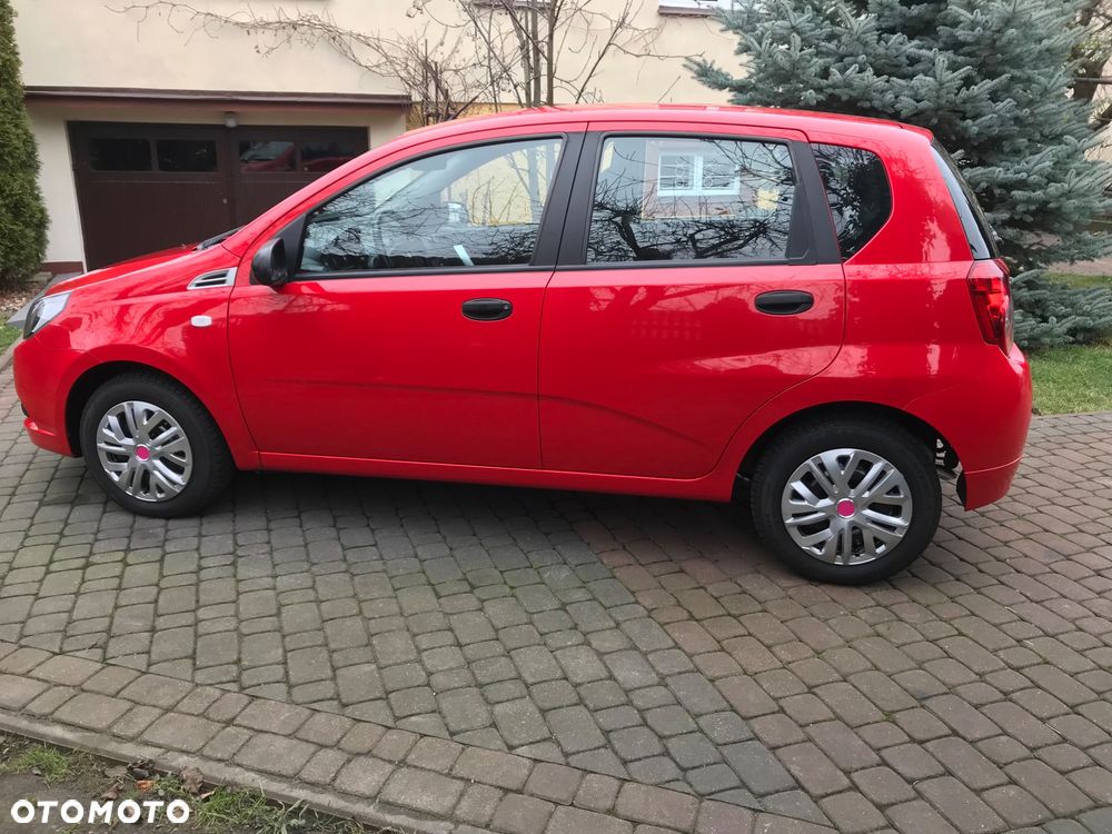 Chevrolet Aveo 1.2 16V Base - 13