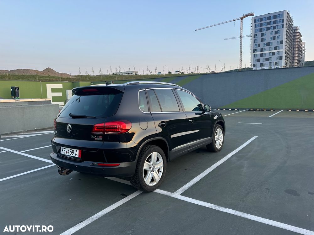 Volkswagen Tiguan 2.0 TDI SCR 4MOTION BlueMotion Technology DSG Lounge Sport & Style - 28