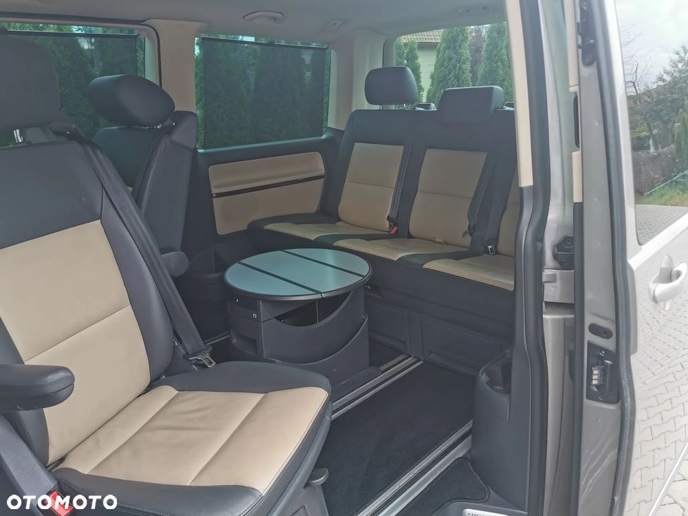 Volkswagen Multivan - 20