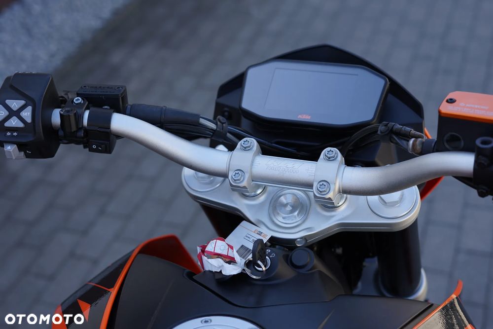 KTM Duke - 19