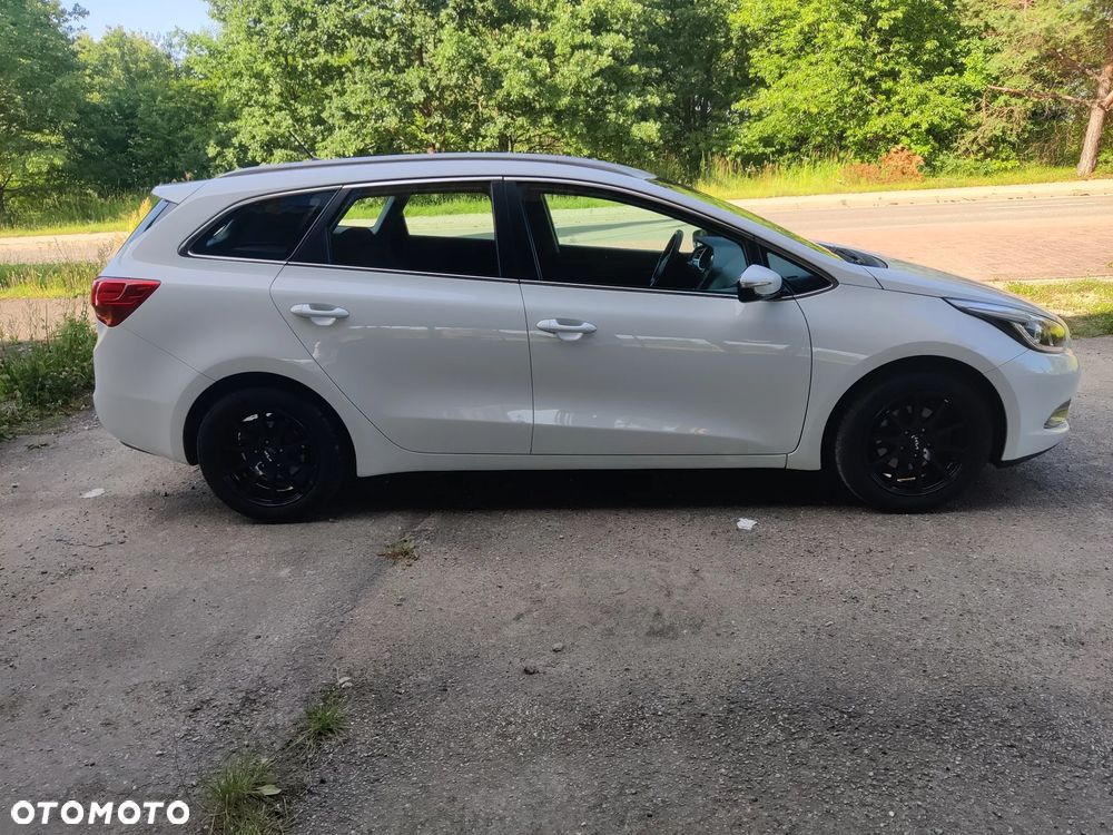 Kia Ceed 1.4 CRDi 90 Vision - 13