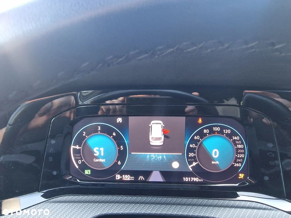 Volkswagen Golf 2.0 TDI R-Line Plus DSG - 27