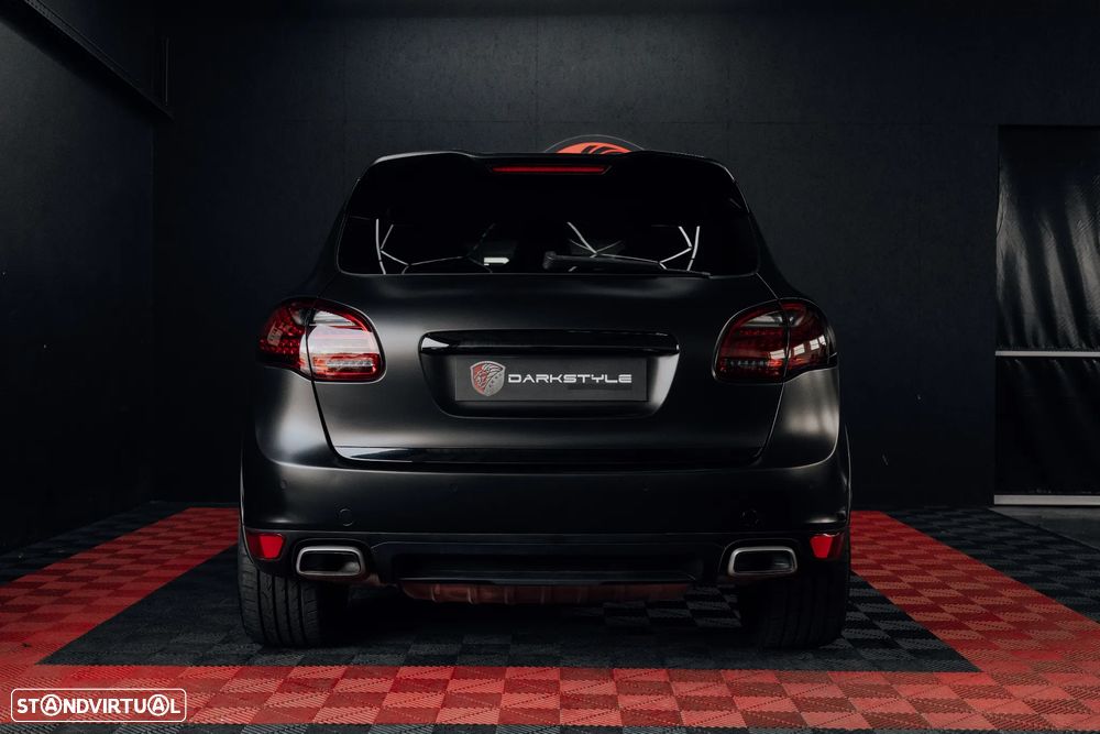 Porsche Cayenne Diesel Platinum Edition - 3