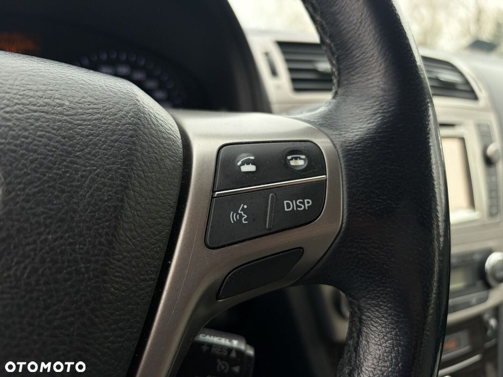 Toyota Avensis 2.0 D-4D Premium - 23