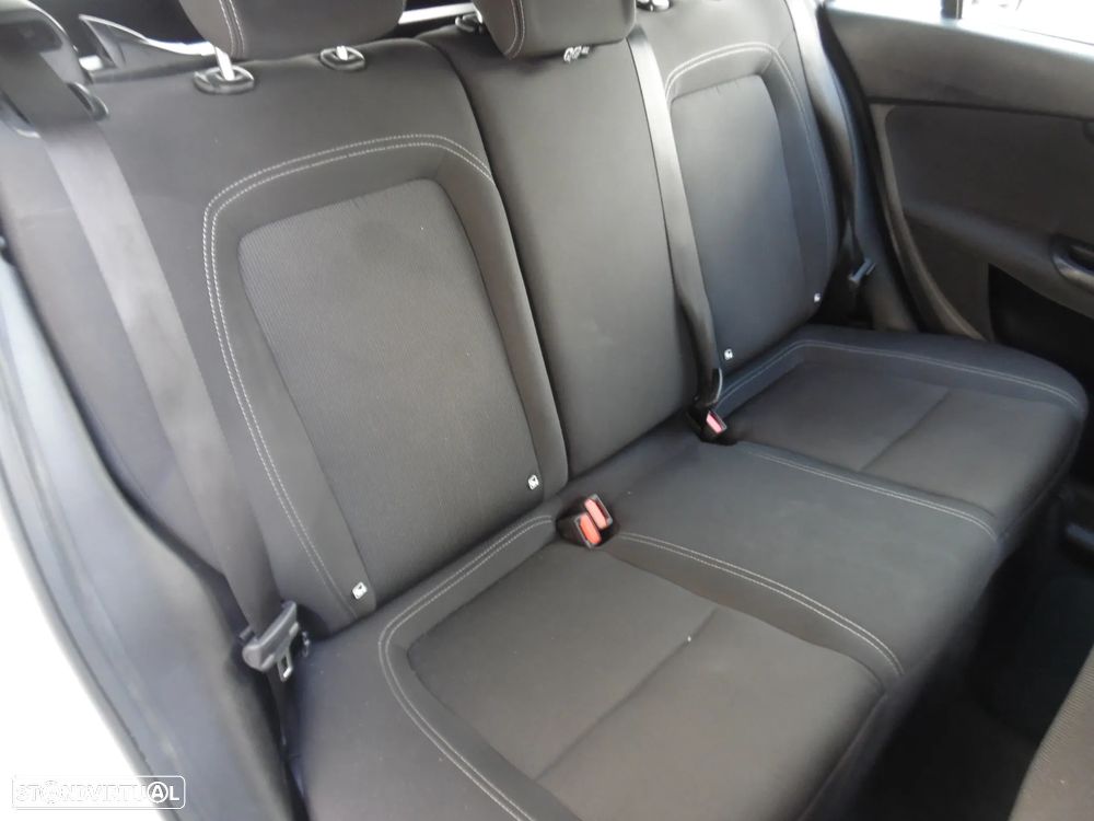 Fiat Tipo Station Wagon 1.0 GSE T3 City Life - 24