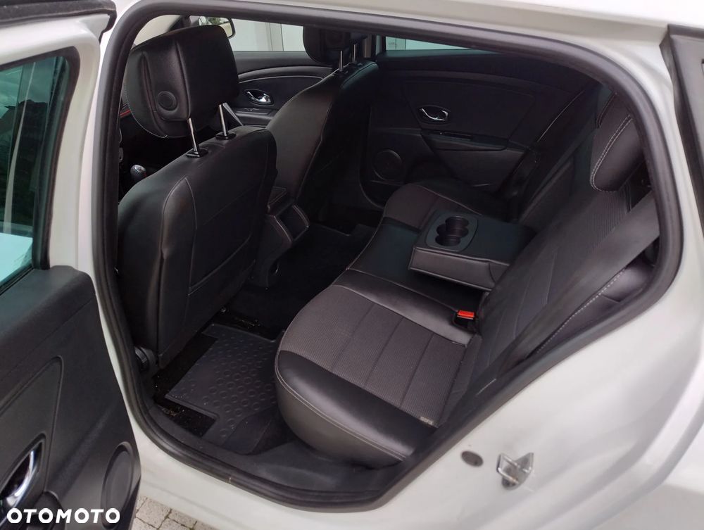 Renault Megane ENERGY dCi 130 GT LINE - 20