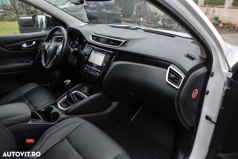 Nissan Qashqai 1.6 DCI ALL-MODE 4x4i TEKNA+ - 8