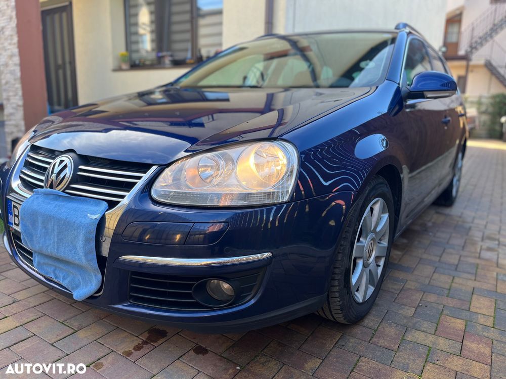 Volkswagen Golf - 2