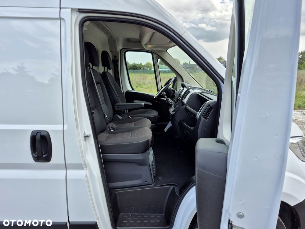 Opel MOVANO 2023r. 2.2 164km. - 11