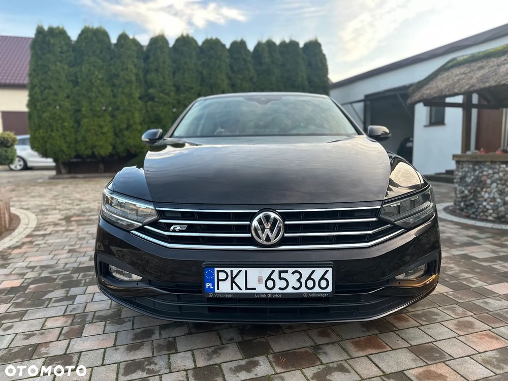 Volkswagen Passat - 2