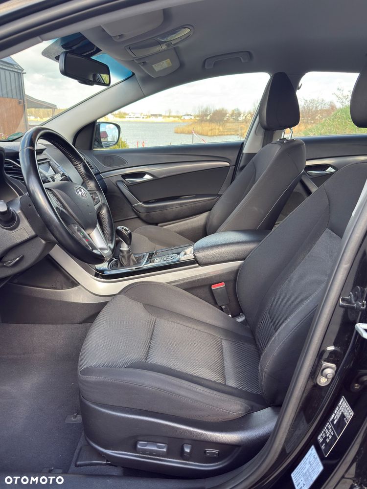 Hyundai i40 i40cw 1.7 CRDi Fifa World Cup Edition - 31