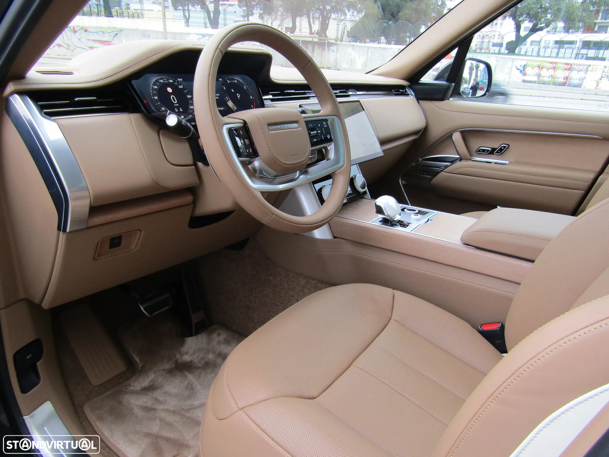 Land Rover Range Rover 4.4 P530 SV - 16