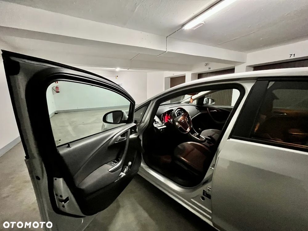 Opel Astra 1.4 T EU6 - 24