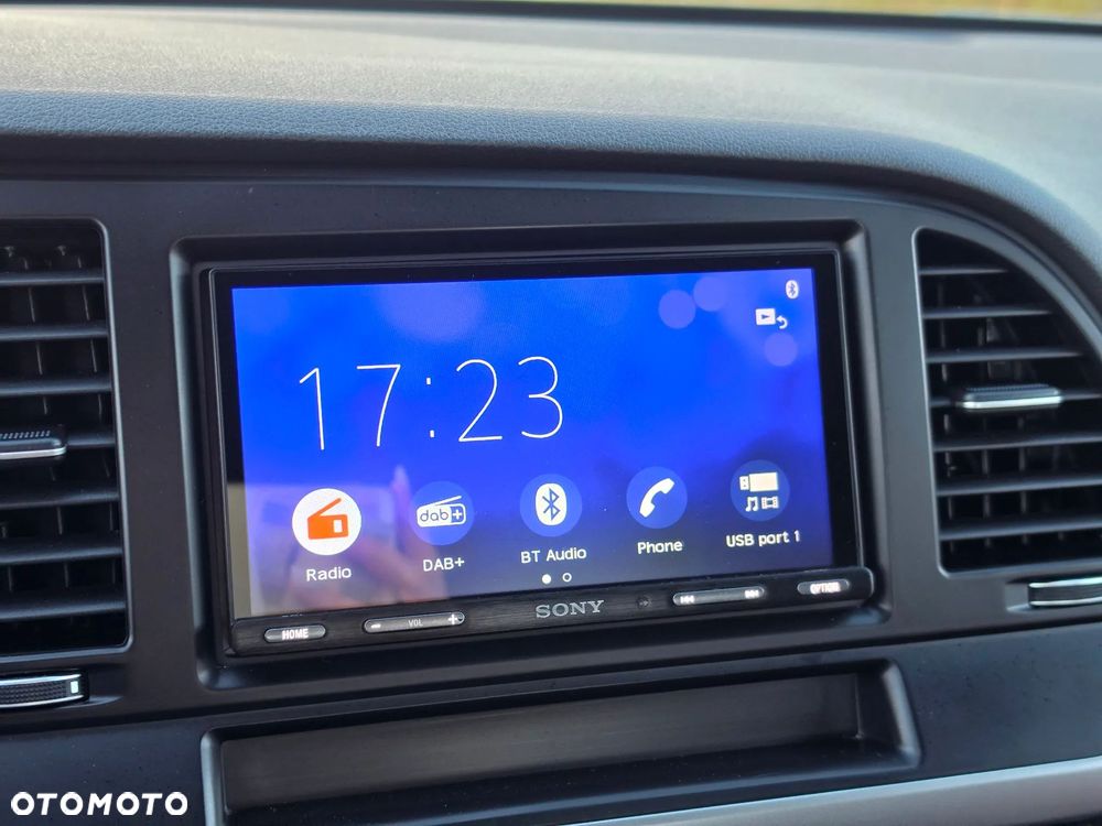 Hyundai Elantra 1.6 Comfort - 22