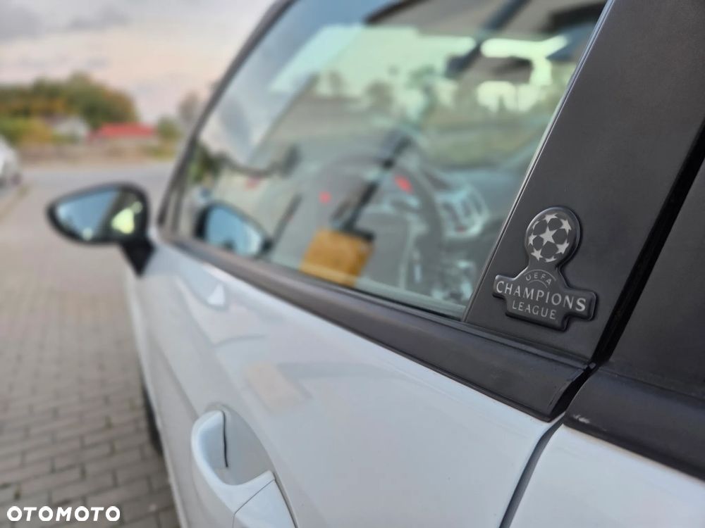 Ford Fiesta 1.25 Champions Edition - 19