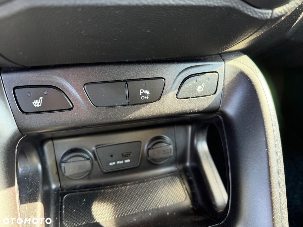 Hyundai ix35 1.6 GDI Premium 2WD - 19