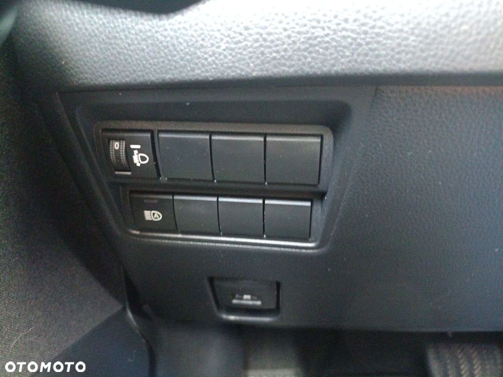 Toyota Yaris Hybrid 1.5 Comfort - 22
