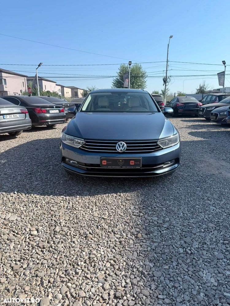 Volkswagen Passat - 31