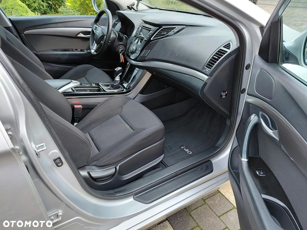 Hyundai i40 Kombi 1.6 Classic - 14