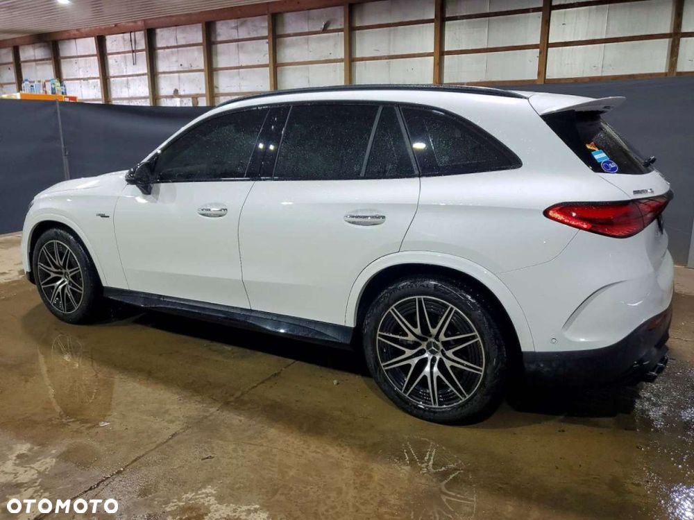 Mercedes-Benz GLC - 2