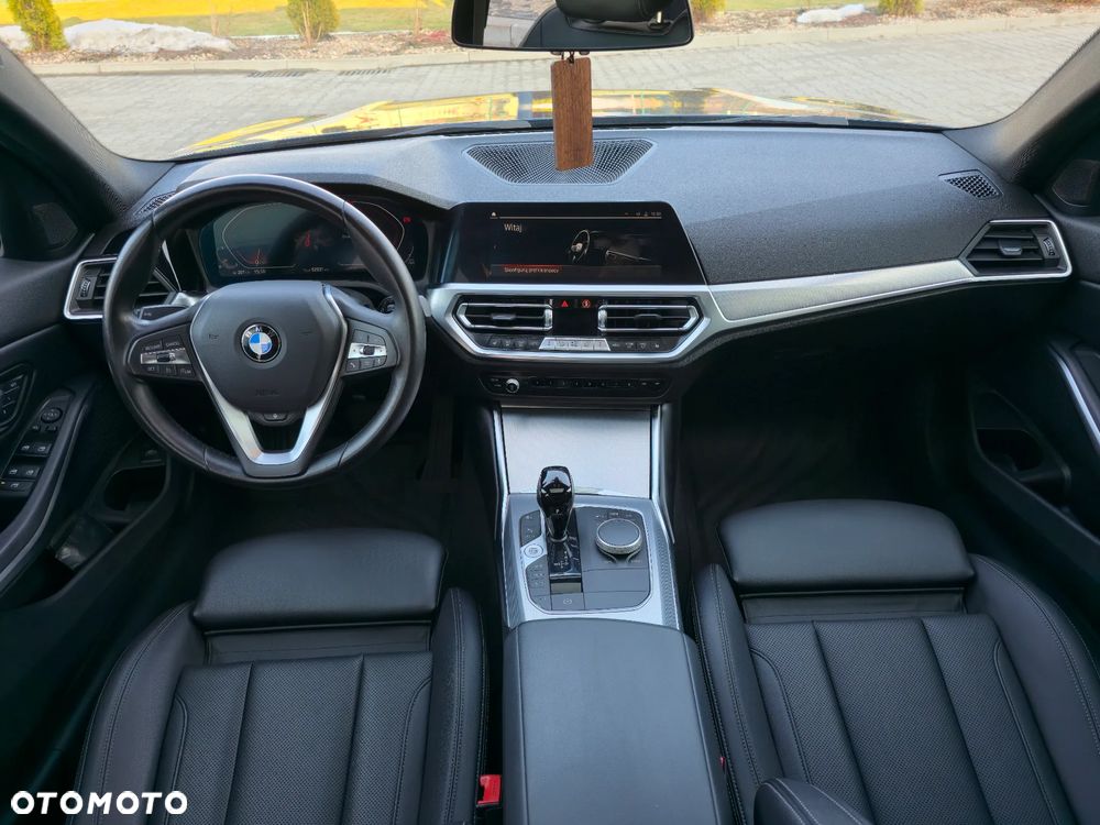 BMW Seria 3 330i xDrive Sport Line - 8