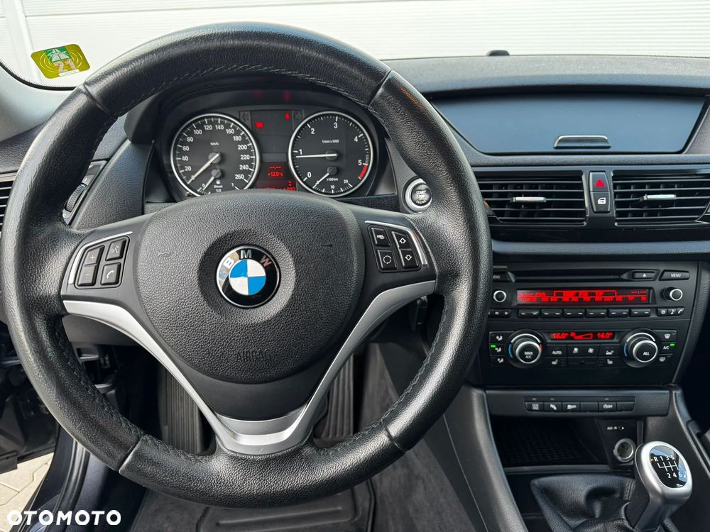 BMW X1 sDrive18d xLine - 8