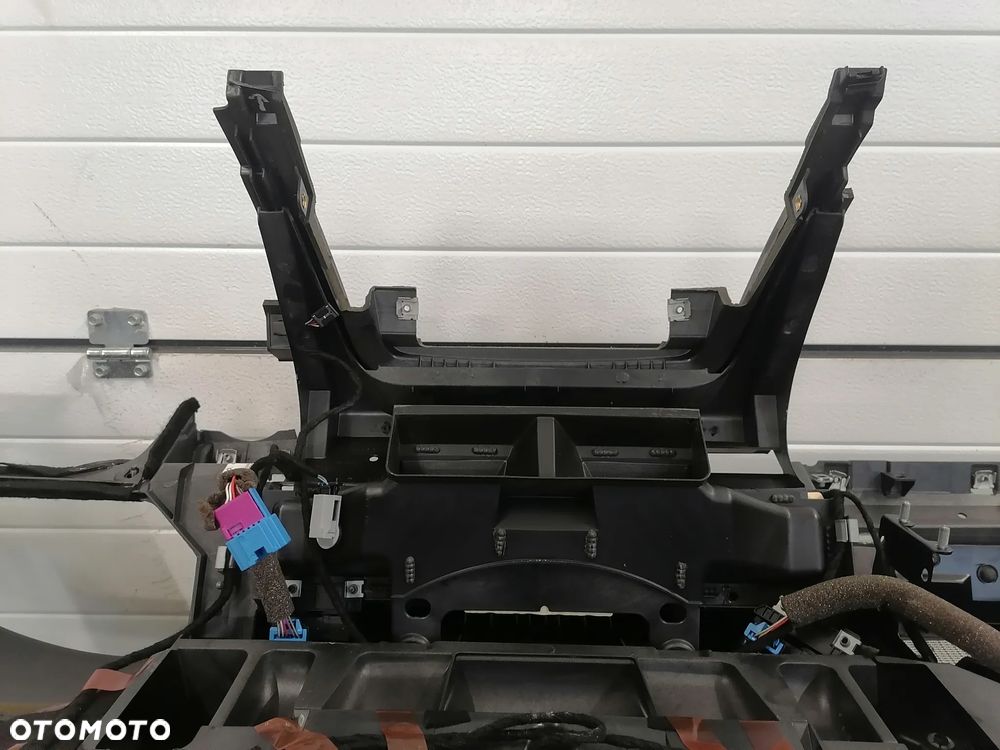 Deska Rozdzielcza Konsola Czarna Pulpit Poduszka Audi A8 D3 Europa - 17