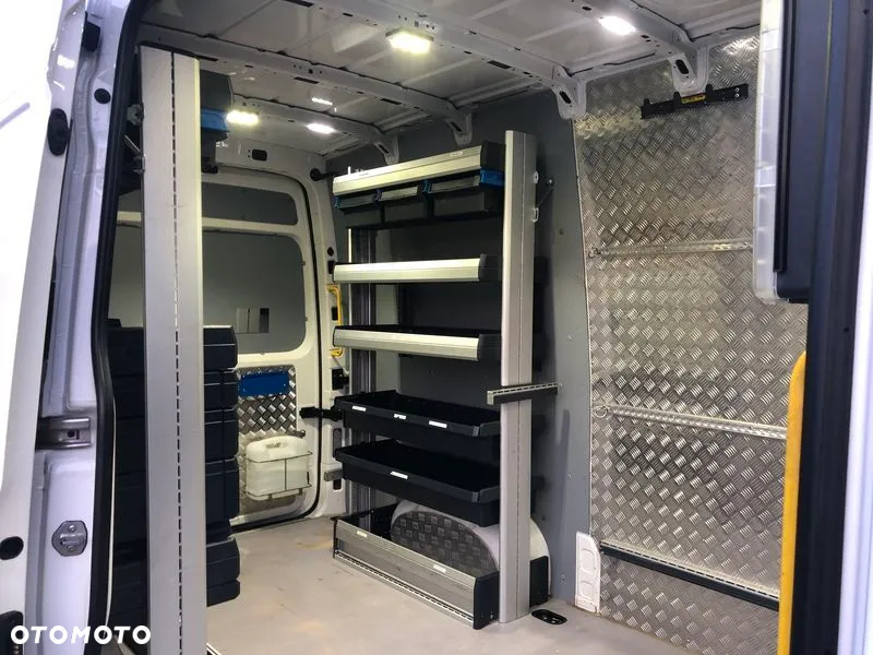 Volkswagen CRAFTER MOC177KM WZMOCNIONY DMC3.5t. HAK-3t. SORTIMO ZABUDOWA INST.230V DRZWI 270' - 7