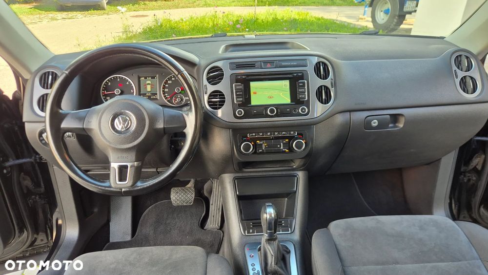 2011 Volkswagen Tiguan 2.0 TDI DPF 4Motion DSG Team, photograph 5