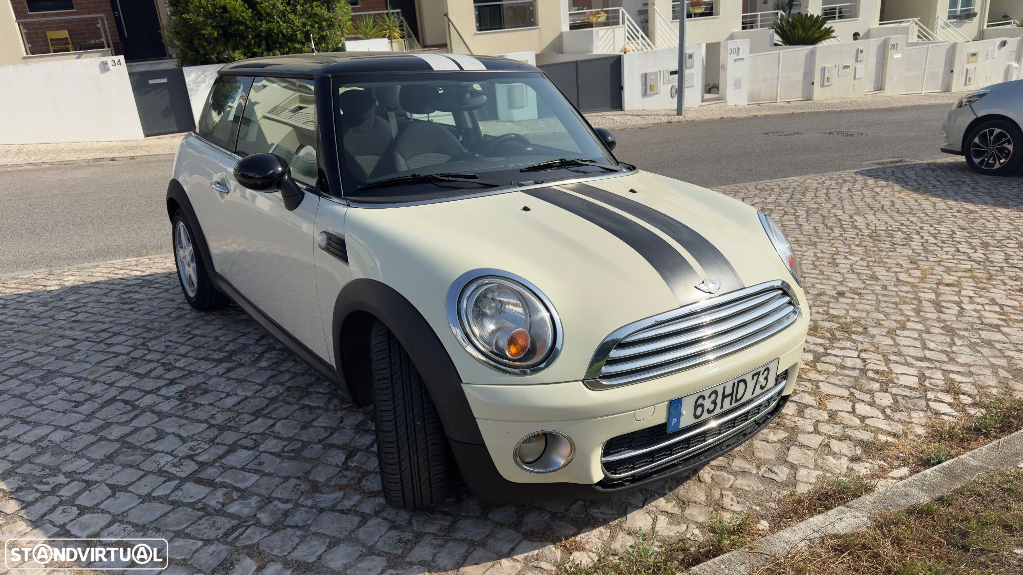 MINI 3 Portas Cooper D - 1