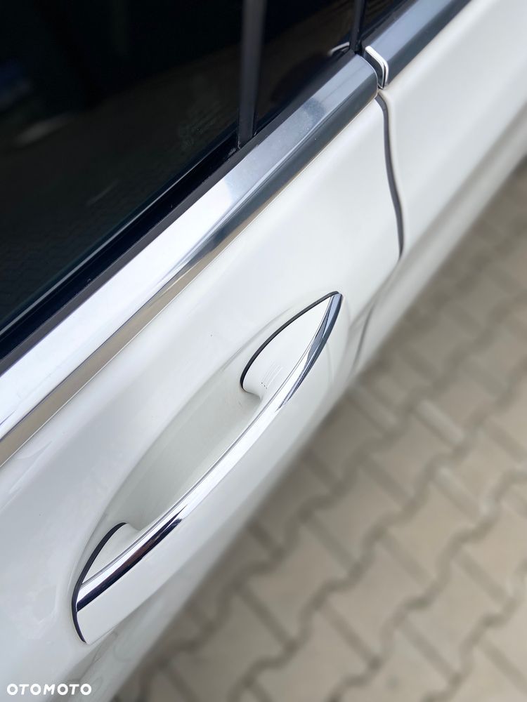 BMW Seria 7 740e iPerformance - 12