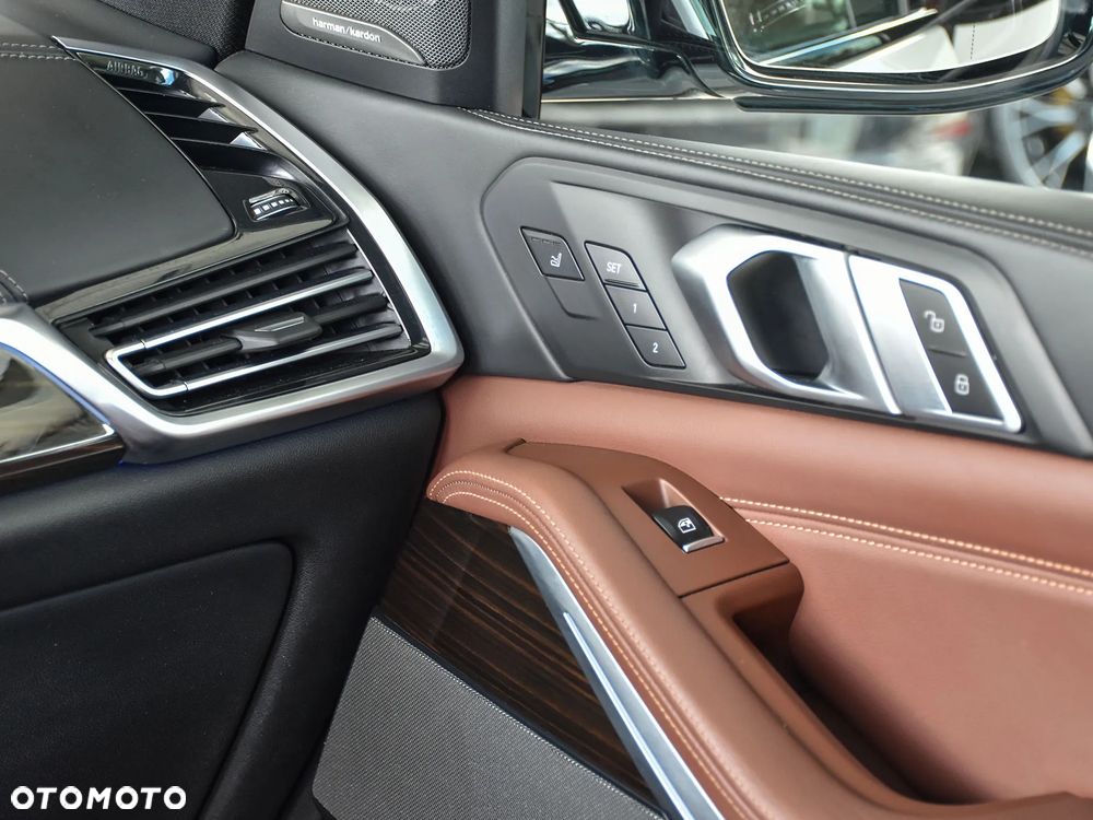 BMW X5 M M50d - 28