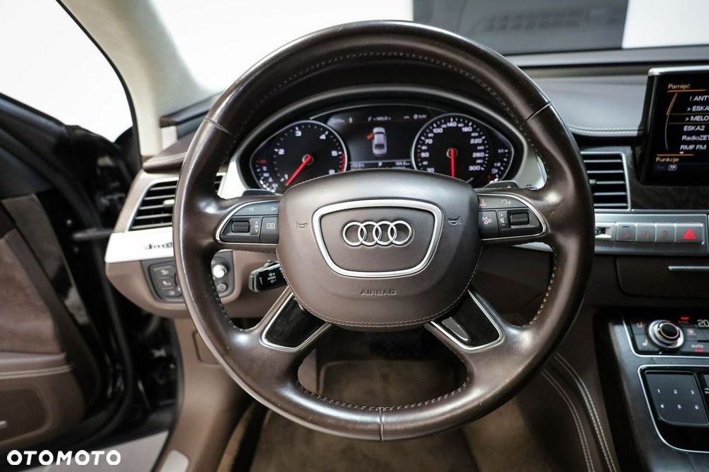 Audi A8 - 19