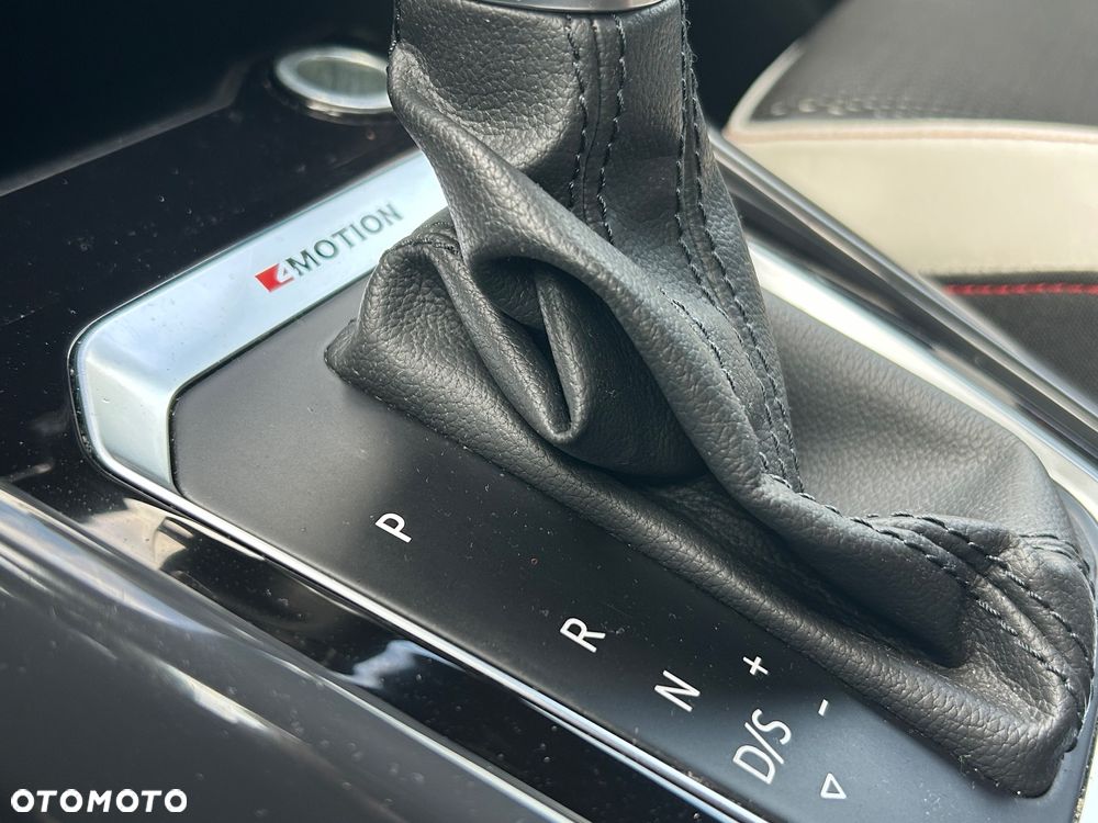 Volkswagen T-Roc 2.0 TDI SCR 4MOTION DSG Sport - 18