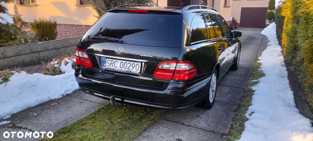 Mercedes-Benz Klasa E 200 Kompressor Classic - 5