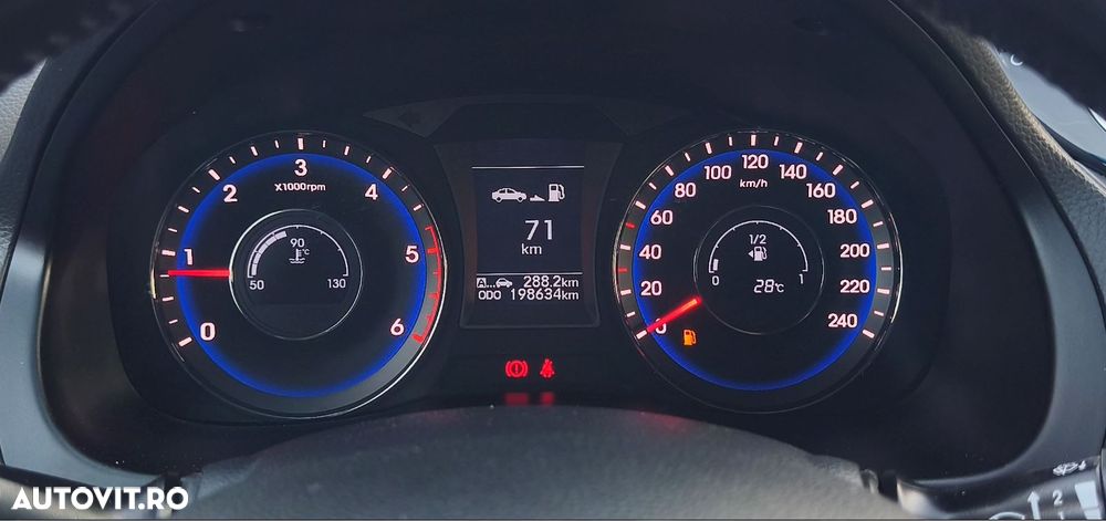 Hyundai i40 i40cw 1.7 CRDi blue Style - 9