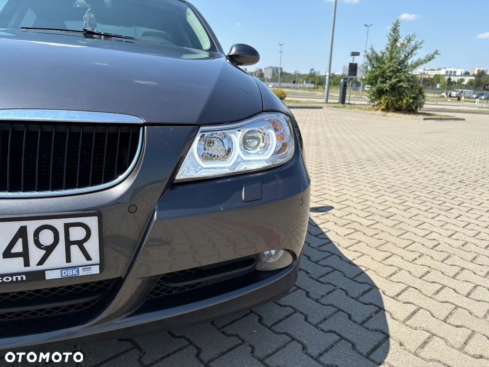 BMW Seria 3 320d - 4