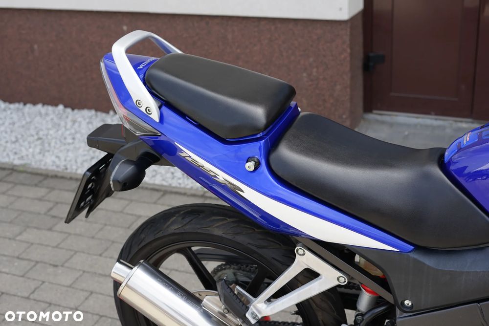 Honda CBR - 6