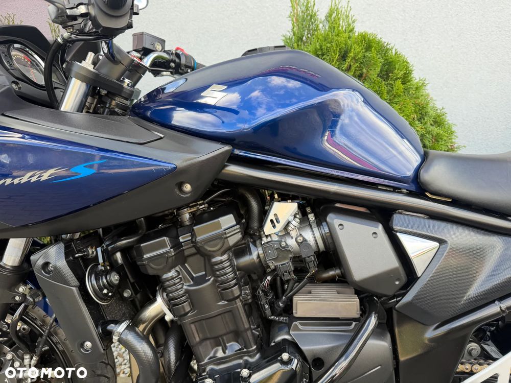 Suzuki Bandit - 34