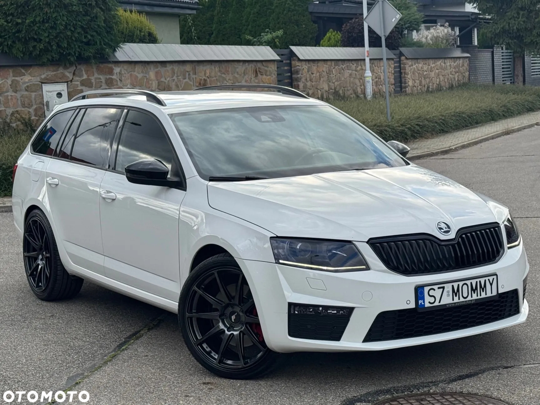 Skoda Octavia Combi 2.0 TDI DSG RS - 5