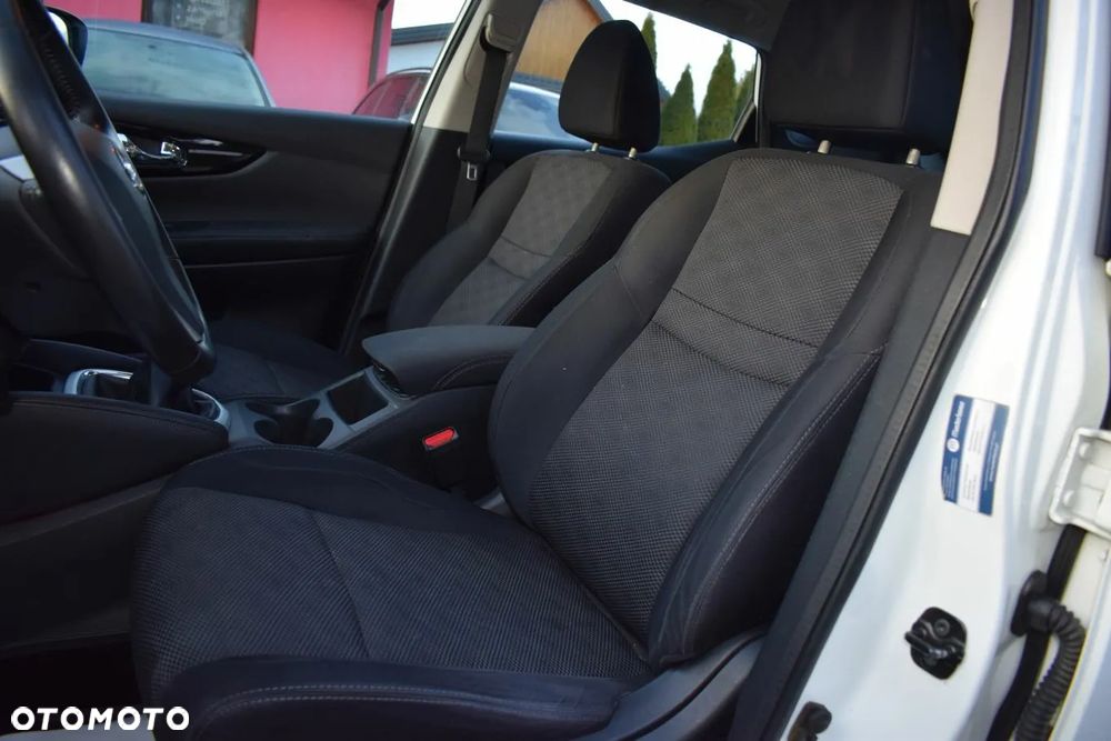 Nissan Qashqai 1.6 DCi Tekna - 8