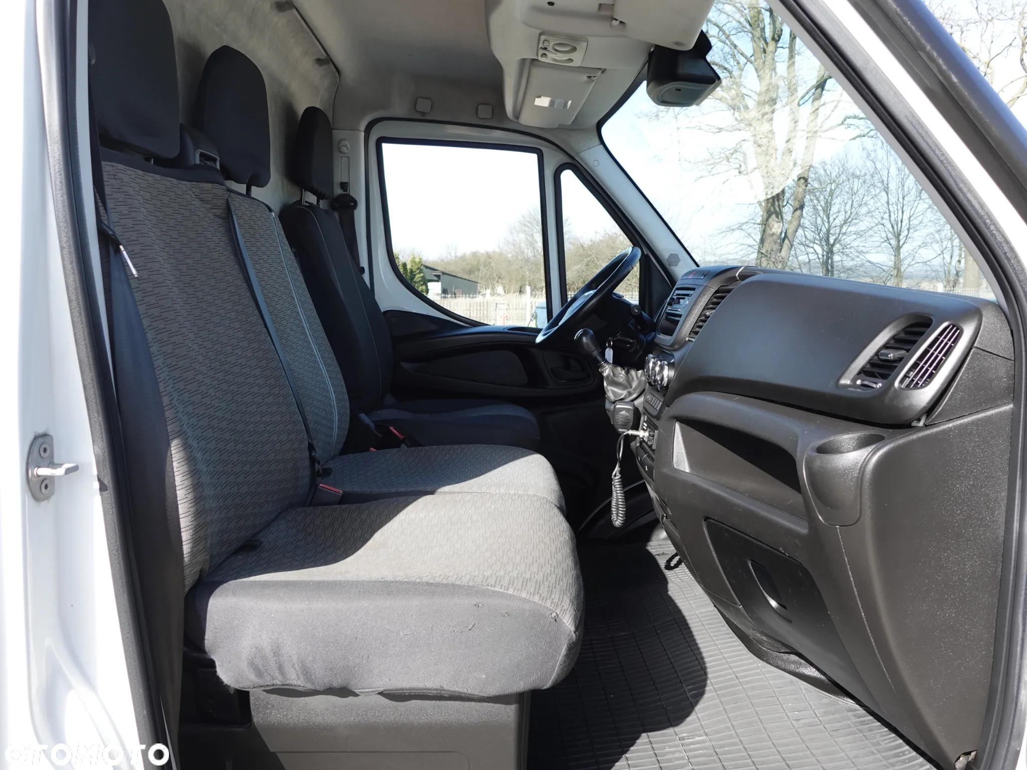 Iveco 35S13 - 24